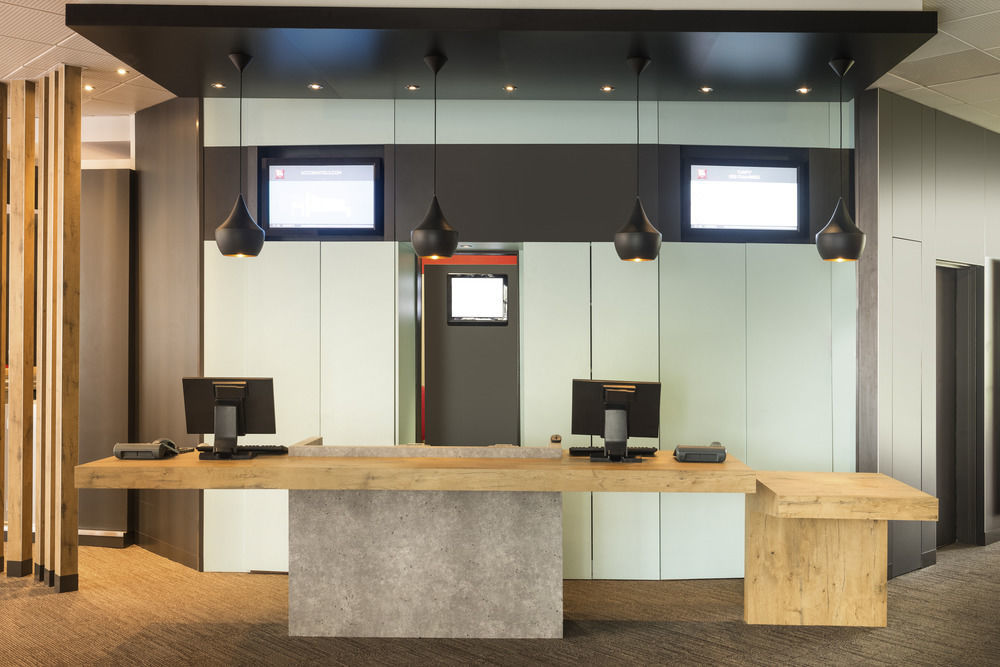 Ibis Nantes Centre Tour Bretagne Exterior foto