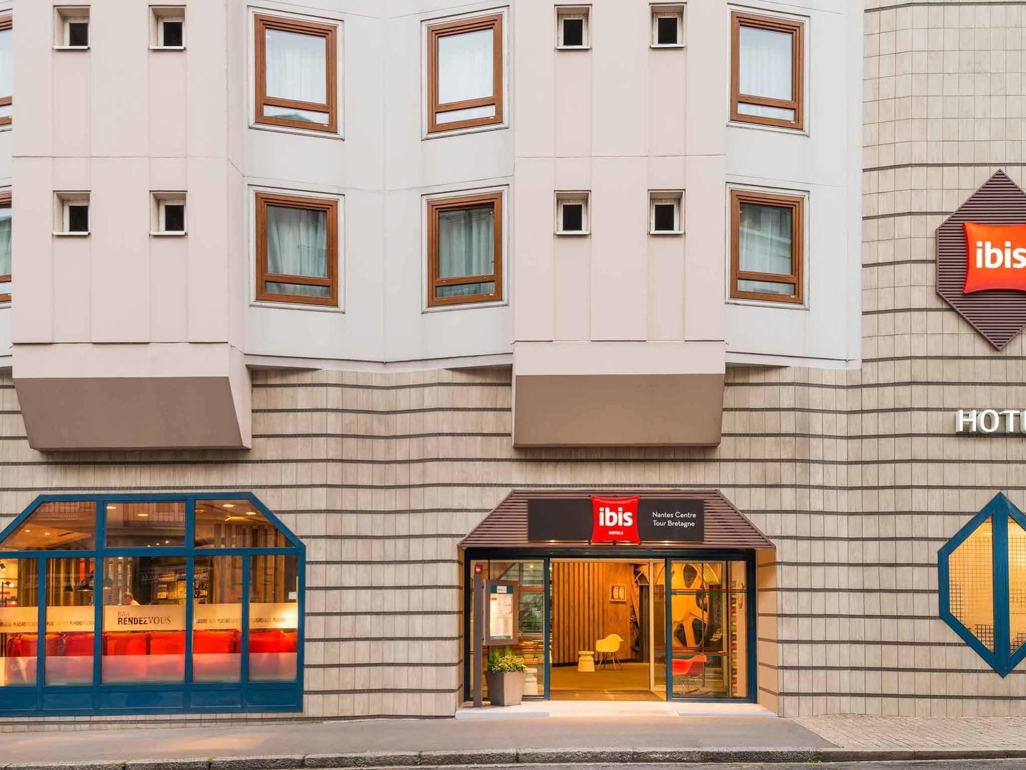 Ibis Nantes Centre Tour Bretagne Exterior foto